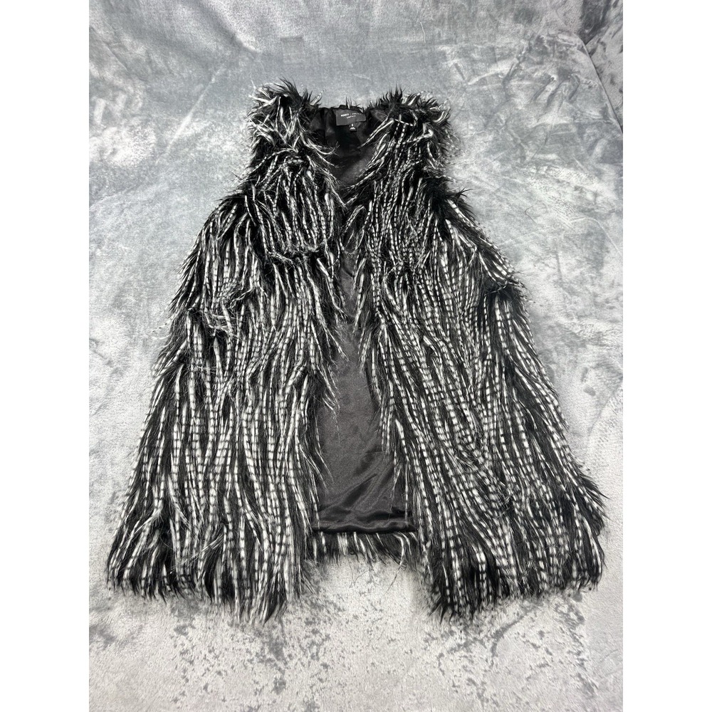 Romeo & Juliet Couture Faux Fur Vest womens Small Zebra Rockstar‎ Y2K Cosplay